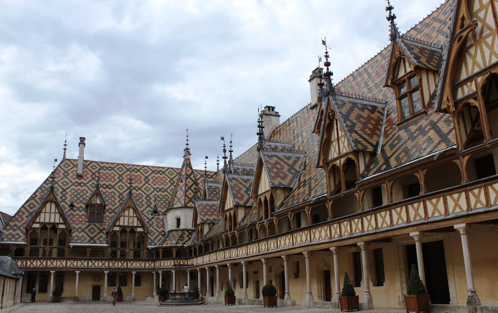 La Maison Rouge Ladoix - Proche Beaune ภายนอก รูปภาพ